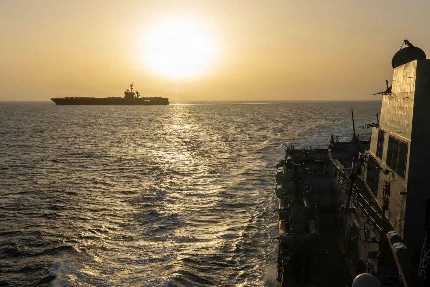 Democratic Senators Call for Pentagon Review of Conditions on US Warships