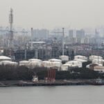 US Treasury Secretary Threatens Economic Consequences for Nations Importing Iranian Oil