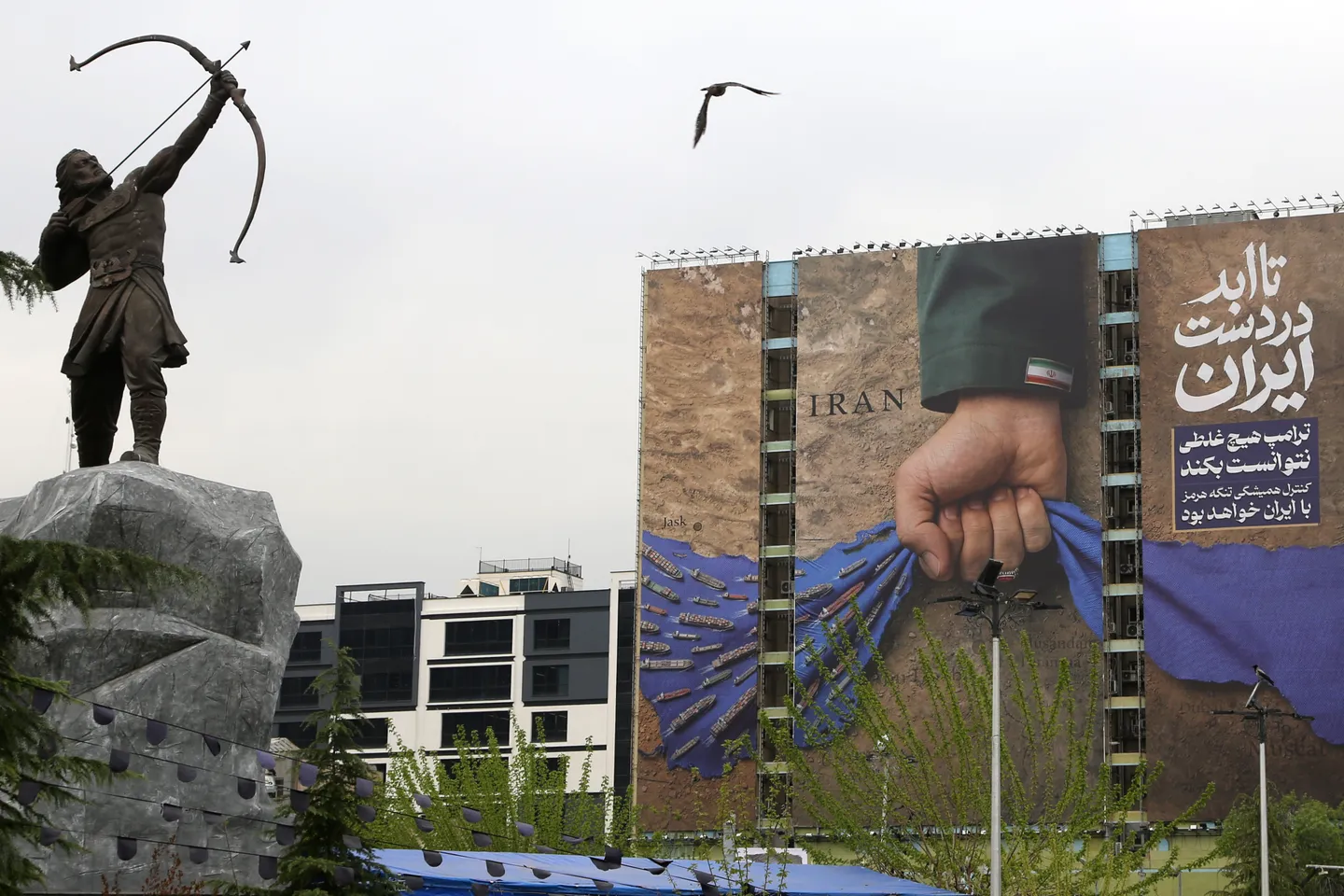 Iran Shifts to Offensive Strategy as US-Iran Ceasefire Expires
