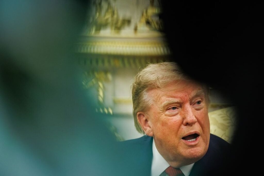Trump Orders Halt to Iran Talks as Strategy Shifts Toward Long-Term Economic Pressure