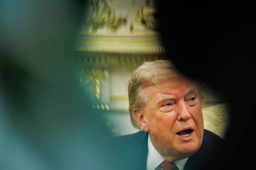 Trump Orders Halt to Iran Talks as Strategy Shifts Toward Long-Term Economic Pressure
