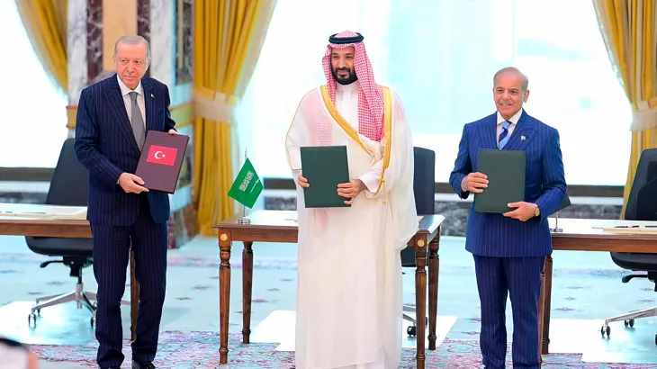 Iran Monitors New Saudi-Pakistan-Turkiye Security Pact Amid Regional Shifts