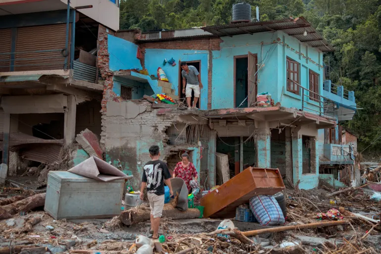 Nepal-China Border Flood Crisis: Death Toll Nears 800 With Over 3,000 Missing
