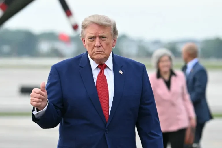 Trump Claims Total Control Over Strait of Hormuz as Maritime Traffic Hits Weekly Low