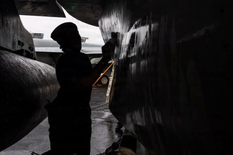 US Navy Sailors Face Mounting Strain as Aircraft Carrier Deployments Stretch to Record Lengths