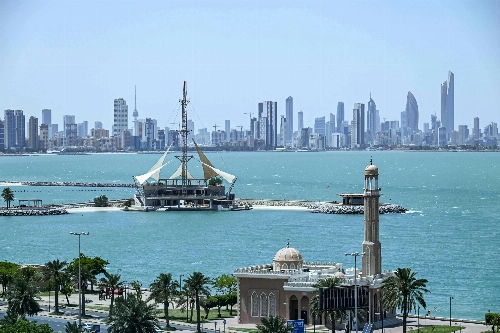 Kuwait Shuts Down Iranian School Following Persistent Regional Conflict Attacks