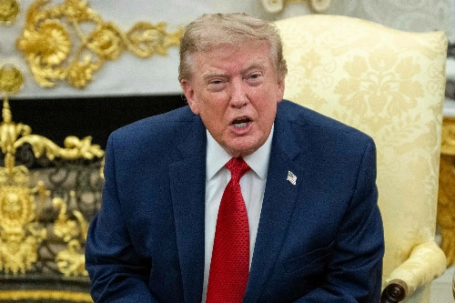 Trump Denies Ongoing Negotiations With Iran as Strait of Hormuz Standoff Continues