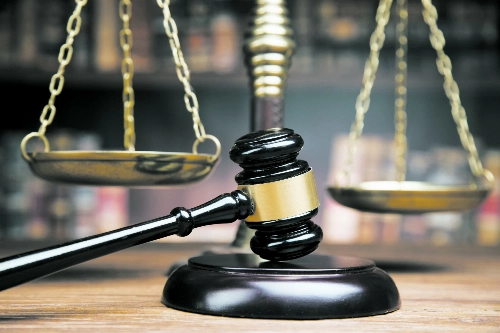 Two Men Jailed and Deported for Selling Stolen Dhs1.86 Million Lamborghini in Dubai