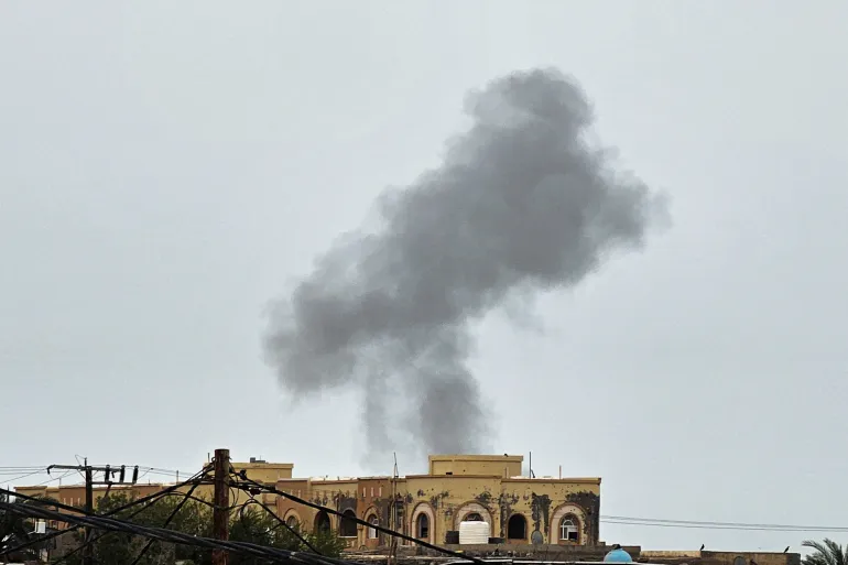 Houthi Missile Strike on Yemen’s Al-Makha Port Results in Multiple Casualties