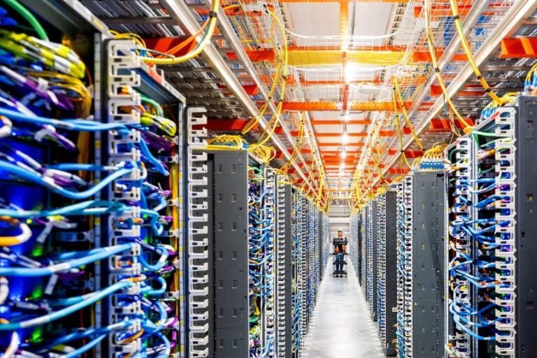 Washington Lawmakers Clash Over AI Regulation and Global Technological Supremacy
