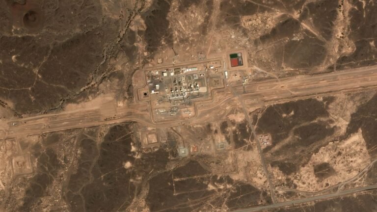 Saudi Arabian Oil Pipeline System Struck by Projectiles Amid Regional Tensions