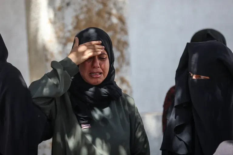 Gaza City Building Collapse Kills At Least 21