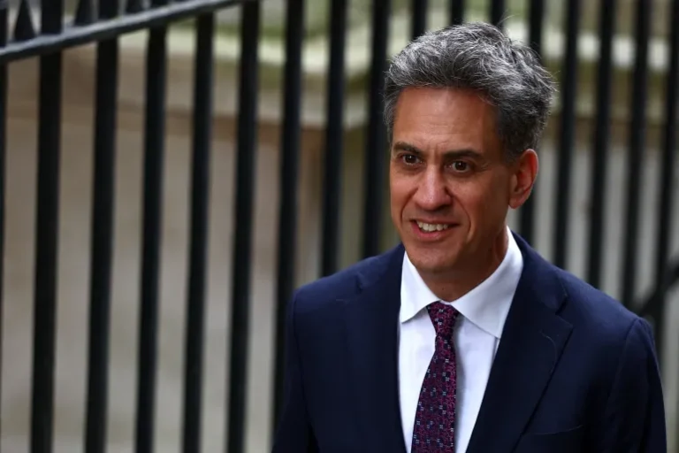 UK Imposes Trade Ban on Israeli West Bank Settlement Goods in Policy Shift