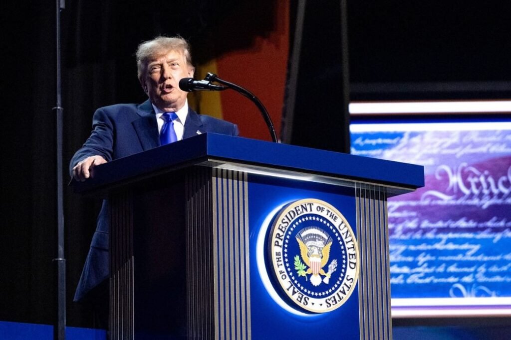 Trump Promises $5,000 Dividend to Americans if Republicans Win Midterm Majorities