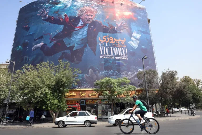 Trump Signals New ‘No War, No Peace’ Strategy Amid Escalating Iran Tensions